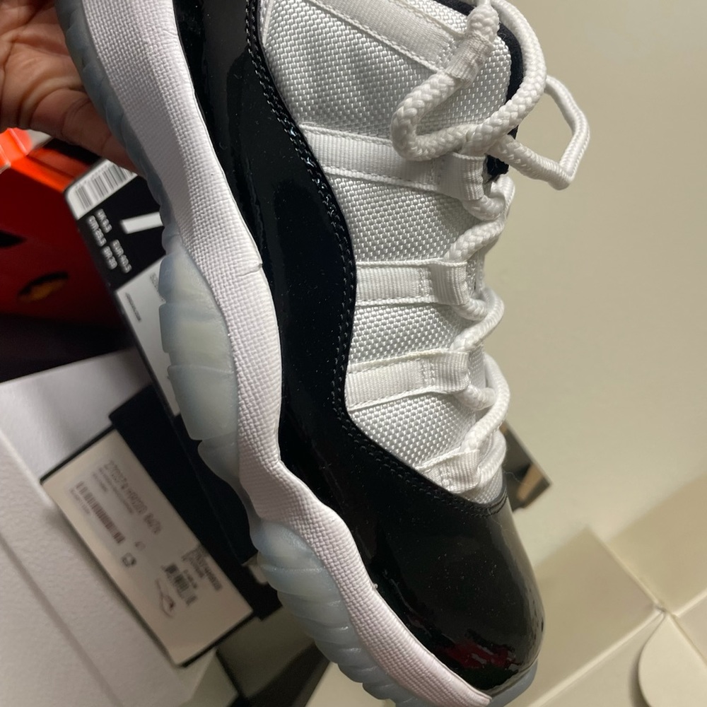 Air Jordan 11